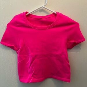 IVL Collective Slim Fitted T-shirt